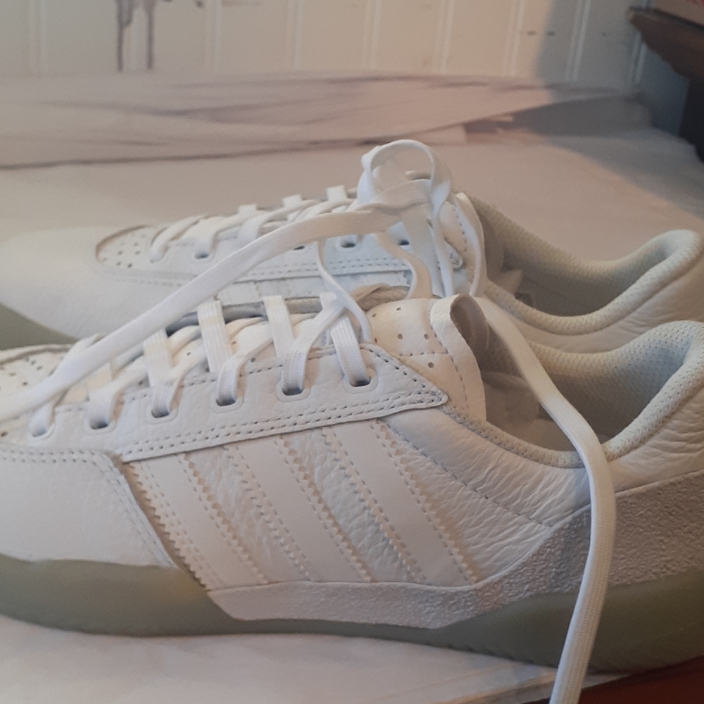 #35S New Adidas all leather white sneakers